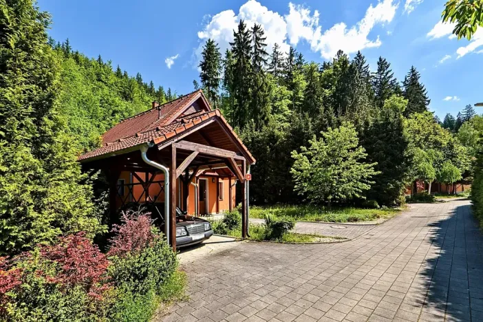 Prodej rodinného domu, Karlovy Vary, Slovenská, 162 m2