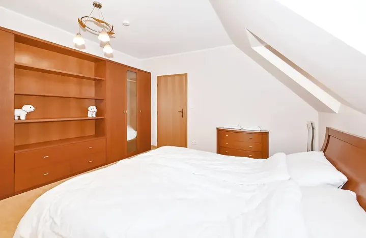 Prodej rodinného domu, Karlovy Vary, Slovenská, 162 m2