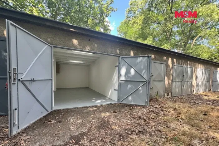 Pronájem garáže, Plzeň, Doudlevecká, 18 m2