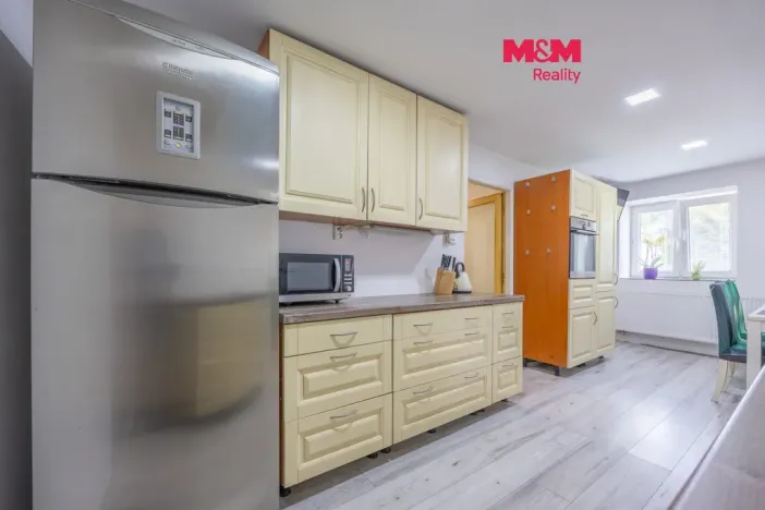 Prodej rodinného domu, Krásný Dvůr - Chrašťany, 206 m2