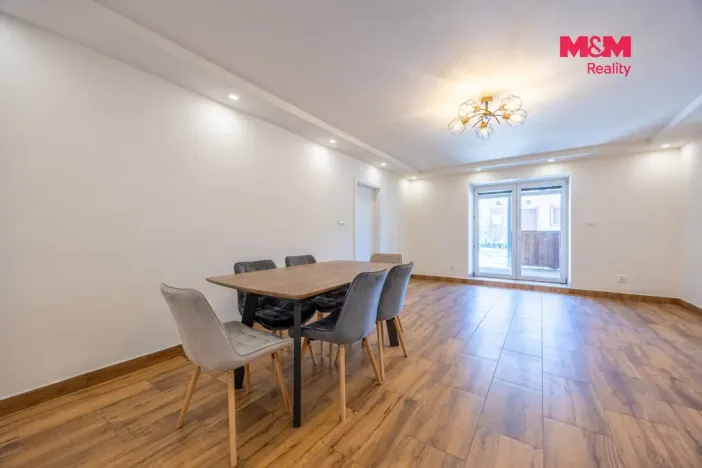 Prodej rodinného domu, Krásný Dvůr - Chrašťany, 206 m2