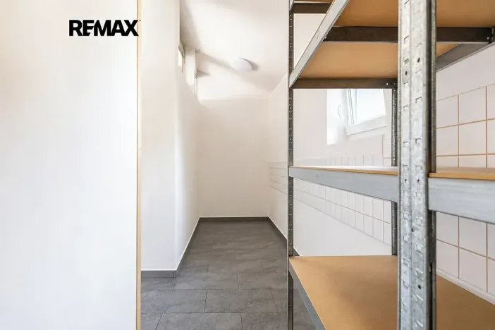 Pronájem obchodního prostoru, Praha - Stodůlky, Zázvorkova, 77 m2