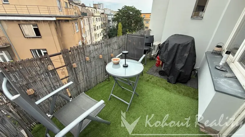 Pronájem bytu 2+kk, Praha - Vršovice, Bulharská, 31 m2