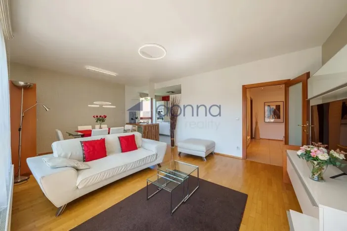 Pronájem bytu 3+kk, Praha, Podvinný mlýn, 80 m2