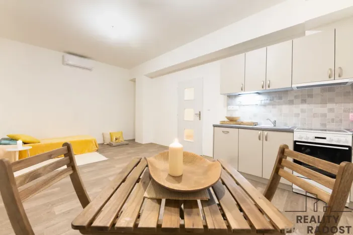 Pronájem bytu 1+kk, Ostrava - Polanka nad Odrou, Hraničky, 27 m2
