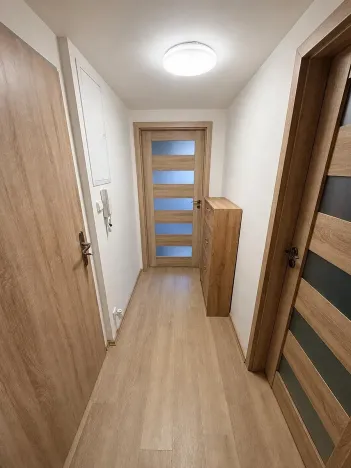 Pronájem bytu 2+kk, Jablonec nad Nisou, Lesní, 39 m2