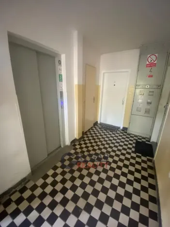 Prodej bytu 1+kk, Praha - Prosek, Jetřichovická, 31 m2