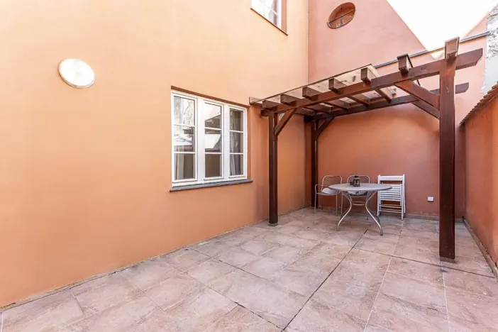 Pronájem bytu 2+kk, Praha - Malá Strana, Mostecká, 50 m2
