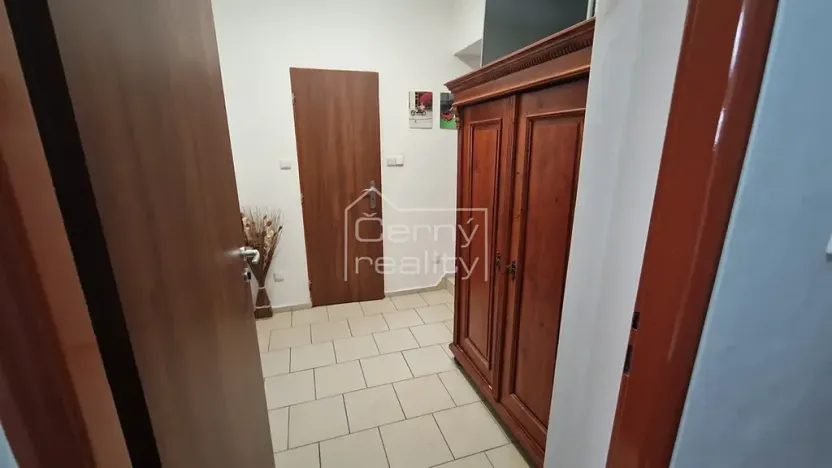 Pronájem bytu 2+kk, Pardubice, V Ráji, 46 m2