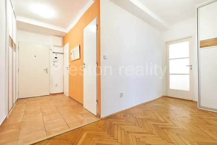 Pronájem bytu 2+1, Praha - Holešovice, U měšťanského pivovaru, 86 m2