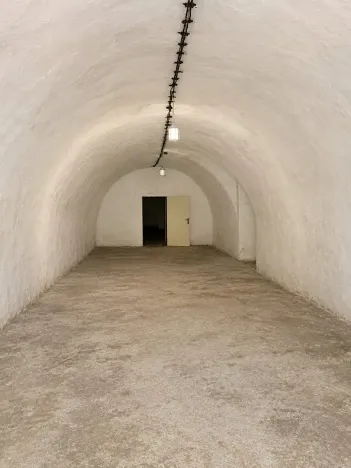 Pronájem skladu, Červené Pečky, Dr. Dvořáka, 683 m2
