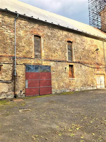 Pronájem skladu, Červené Pečky, Dr. Dvořáka, 683 m2