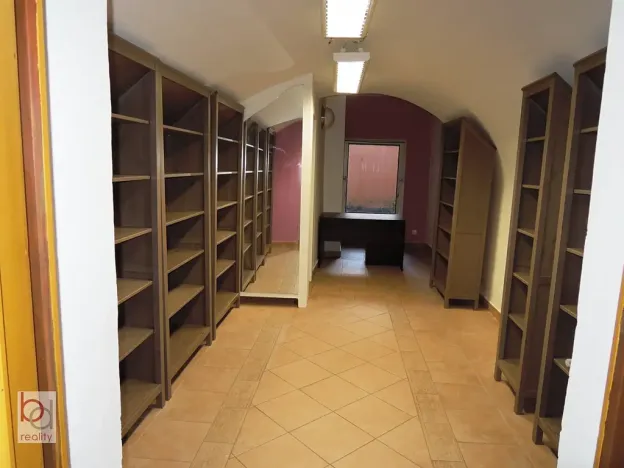 Pronájem obchodního prostoru, České Budějovice, 20 m2