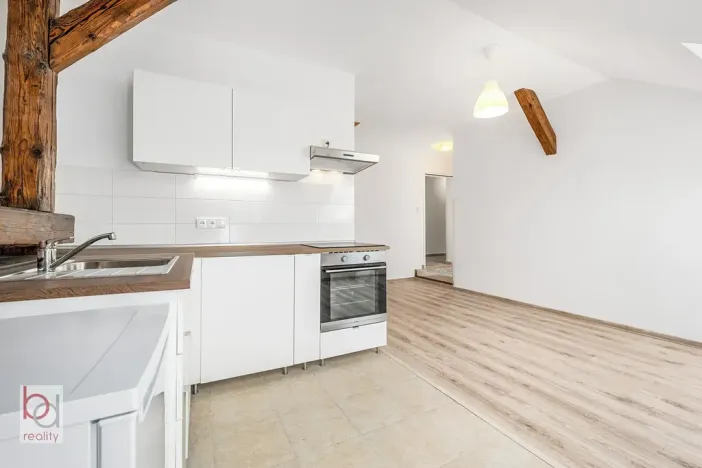 Pronájem bytu 1+kk, České Budějovice, Matice školské, 40 m2