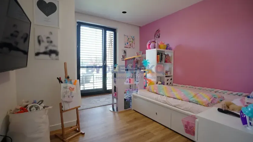 Prodej rodinného domu, Dynín, 219 m2
