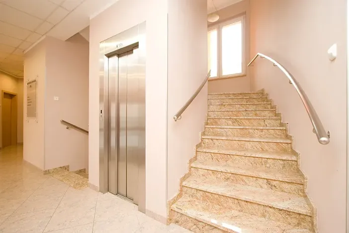 Pronájem kanceláře, Praha - Vysočany, Lisabonská, 53 m2