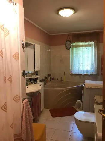 Prodej rodinného domu, Pila, 220 m2