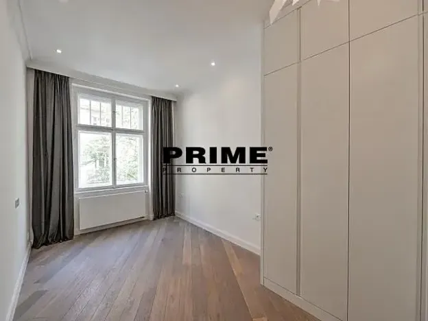 Pronájem bytu 2+kk, Praha - Vinohrady, náměstí Jiřího z Poděbrad, 54 m2