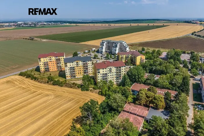 Pronájem bytu 1+kk, Klecany, V Honech, 30 m2