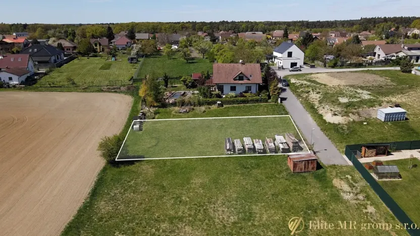 Prodej pozemku pro bydlení, Loučeň, 811 m2