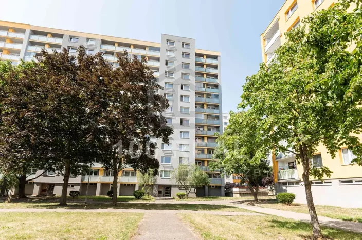 Pronájem bytu 1+kk, Hradec Králové, Selicharova, 30 m2