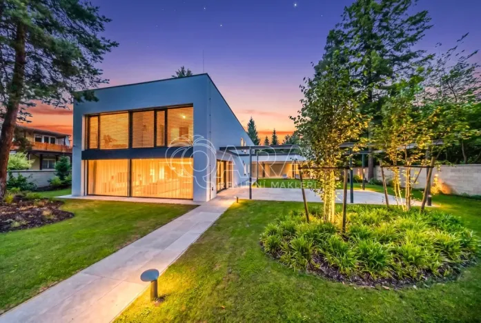 Prodej rodinného domu, Praha - Újezd nad Lesy, Hulická, 420 m2