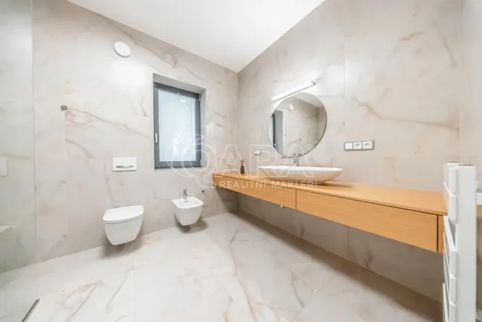 Prodej rodinného domu, Praha - Újezd nad Lesy, Hulická, 420 m2