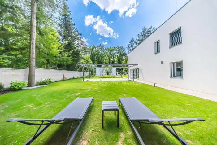 Prodej rodinného domu, Praha - Újezd nad Lesy, Hulická, 420 m2