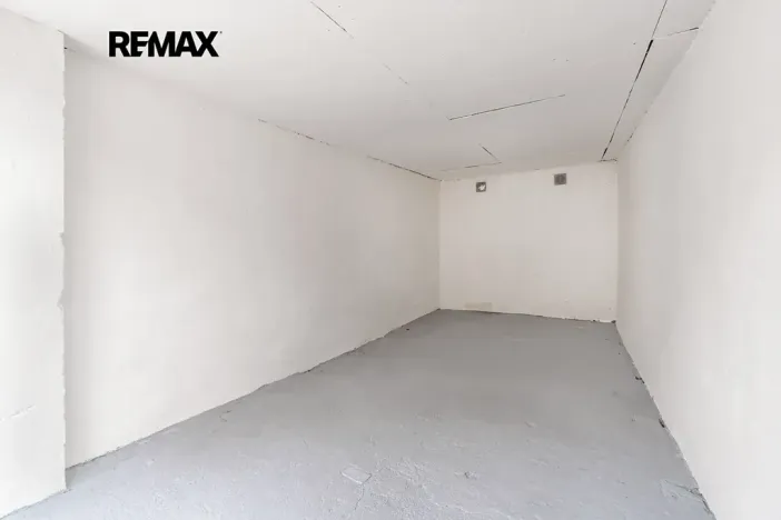 Prodej garáže, Praha - Břevnov, 18 m2