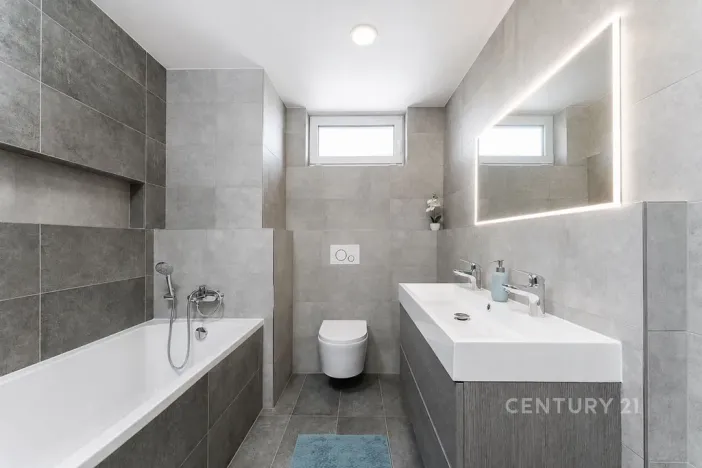 Prodej bytu 3+kk, Praha, 66 m2