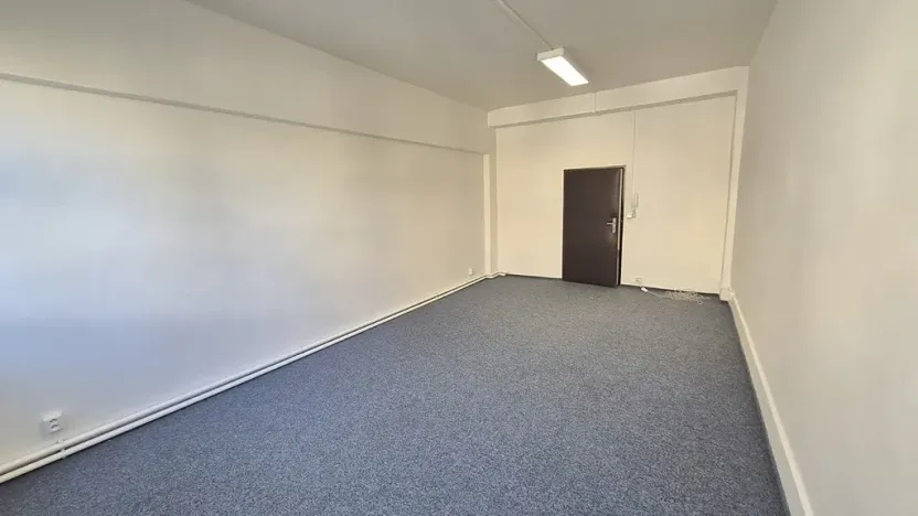 Pronájem kanceláře, Praha - Nusle, V Občanském domově, 26 m2