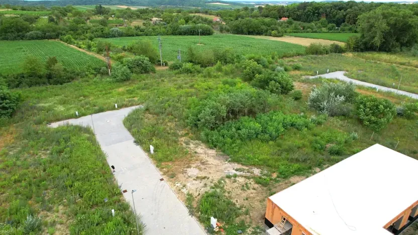 Prodej pozemku pro bydlení, Mikulov, Odbojářů, 721 m2
