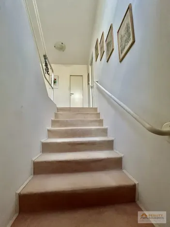 Prodej rodinného domu, Hejtmánkovice, 295 m2