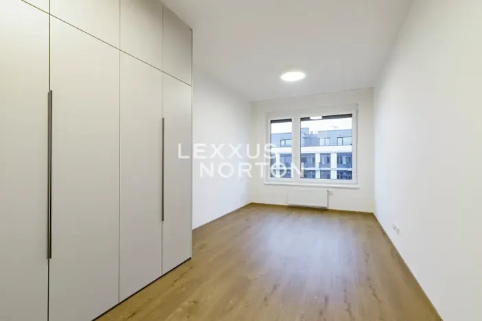 Pronájem bytu 2+kk, Praha - Vysočany, Stejnosměrná, 57 m2
