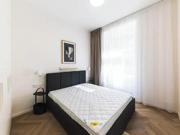 Pronájem bytu 2+kk, Praha - Vinohrady, Sázavská, 41 m2