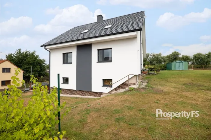Prodej rodinného domu, Hořešovičky, 256 m2