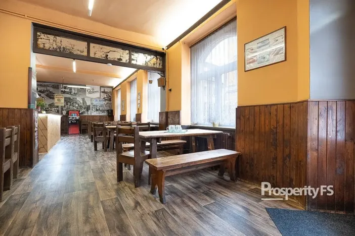 Prodej obchodního prostoru, Děčín - Děčín IV-Podmokly, Bezručova, 143 m2