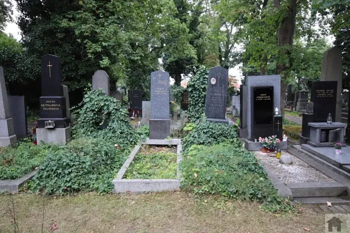 Prodej - jiné, Praha - Smíchov, U smíchovského hřbitova, 2 m2