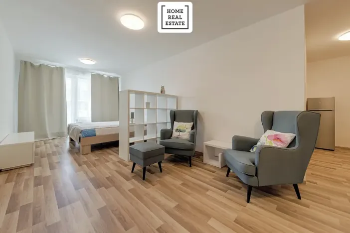 Pronájem bytu 1+kk, Praha - Strašnice, Zvěřinova, 48 m2