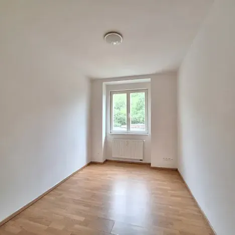 Pronájem bytu 2+1, Praha - Smíchov, Podbělohorská, 42 m2