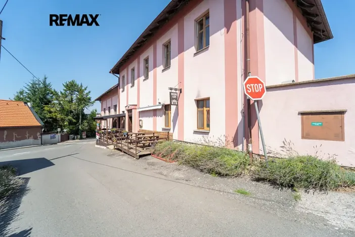 Prodej restaurace, Svinaře, Zelená Hora, 500 m2