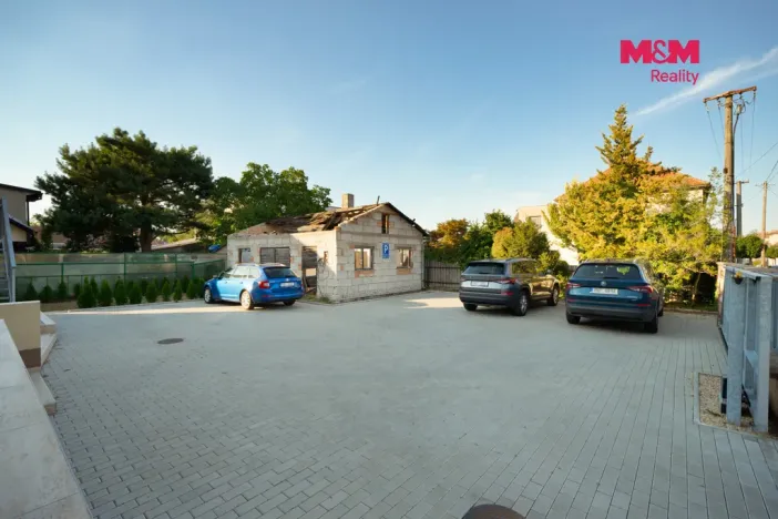 Prodej obchodního prostoru, Lázně Bohdaneč, Škroupova, 107 m2
