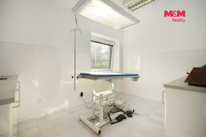 Prodej rodinného domu, Lázně Bohdaneč, Škroupova, 202 m2