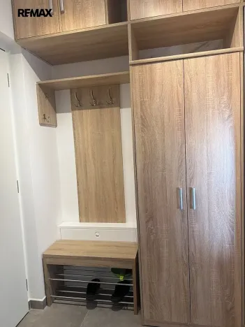 Pronájem bytu 2+kk, Praha - Bohnice, Pekařova, 34 m2