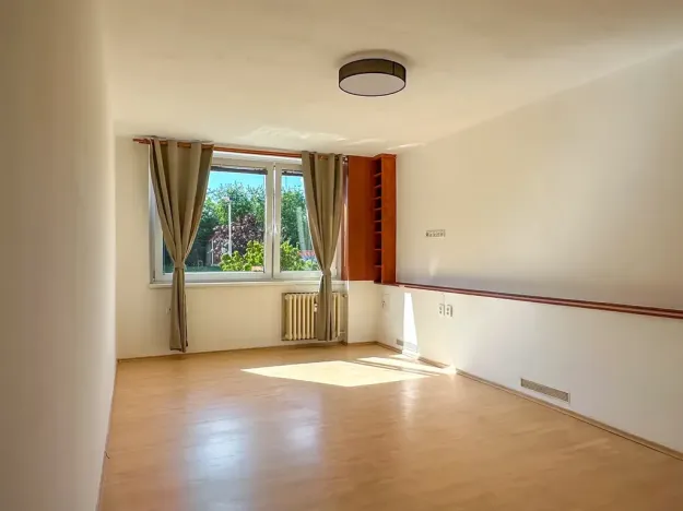 Pronájem bytu 2+kk, Praha, Janovská, 50 m2