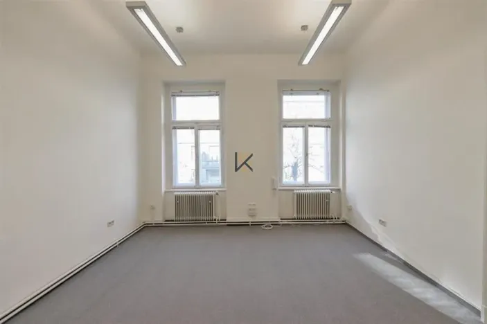 Pronájem kanceláře, Praha, Klimentská, 228 m2