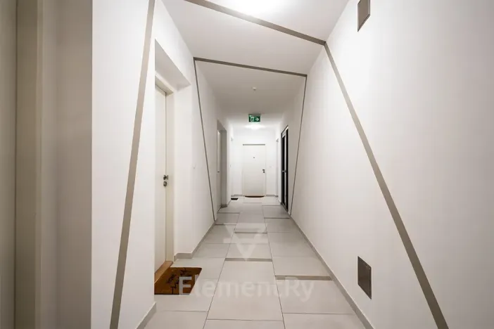 Pronájem bytu 2+kk, Hradec Králové, Pálenecká, 60 m2