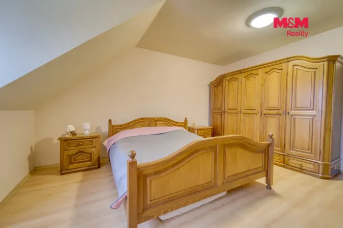 Pronájem bytu 4+kk, Bor, náměstí Republiky, 122 m2