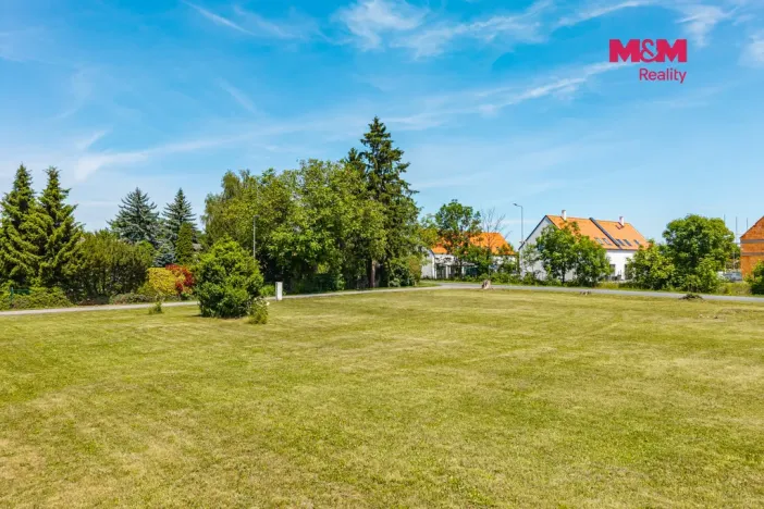 Prodej pozemku pro bydlení, Dvory - Veleliby, 619 m2