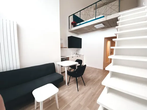 Pronájem bytu 2+kk, Praha - Libeň, Novovysočanská, 40 m2
